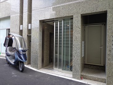 泰平ビル(店舗・事務所)