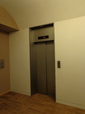 白金台アパートメント