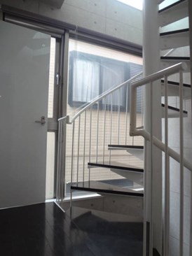 代々木三丁目戸建