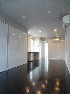 代々木三丁目戸建