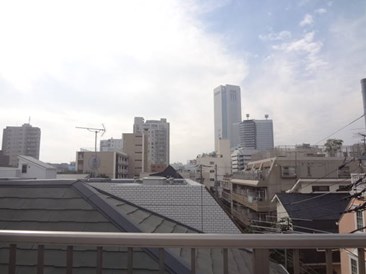 代々木三丁目戸建
