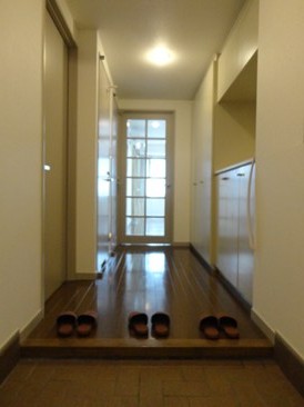 マヤ信濃町三番館