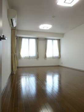 マヤ信濃町三番館