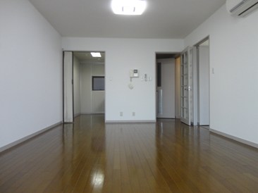 マヤ信濃町三番館