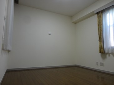 マヤ信濃町三番館