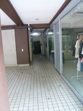 メゾン千駄ヶ谷　（店舗・事務所）