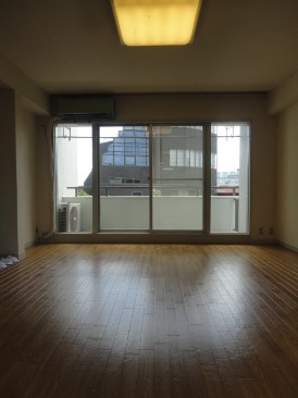 メゾン千駄ヶ谷　（店舗・事務所）