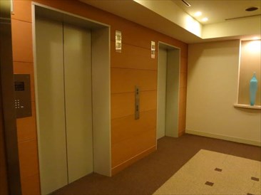 青山パークタワー