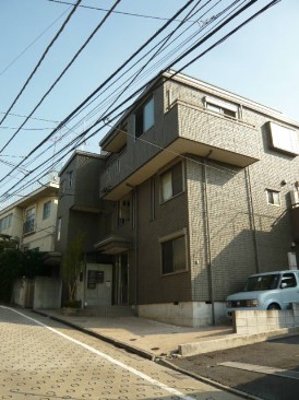 コリナス神宮前