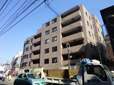 モア・クレスト神宮前