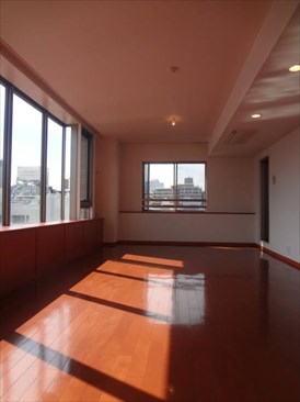 ヴェーゼント市ヶ谷