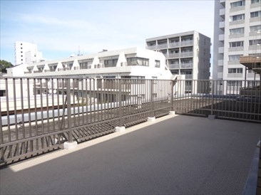 ヴェーゼント市ヶ谷