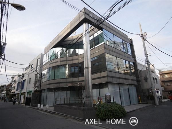ファノス表参道　（店舗・事務所）