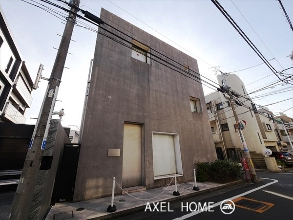 J－House　（ジェイハウス）
