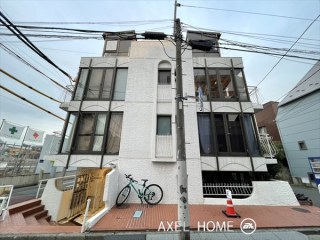 メゾン岡田