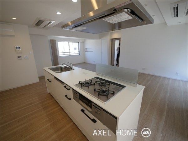 西新宿フォレストアネックス