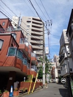 ルミネ本郷赤門前