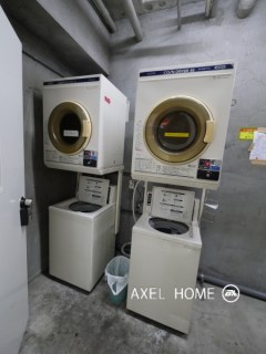 ウエストサイド新宿御苑