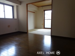 エクセルシオール新宿余丁町
