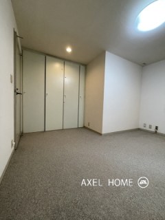 オパスロイヤル