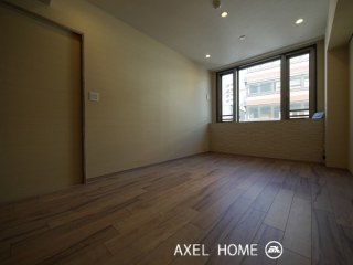 ミッドガーデン赤坂氷川
