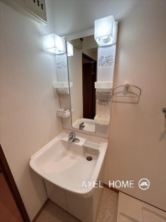 ヒルズ三栄町