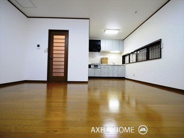 左門町住宅1号室