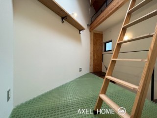 K HOUSE（ケイハウス）