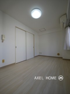 スリービル