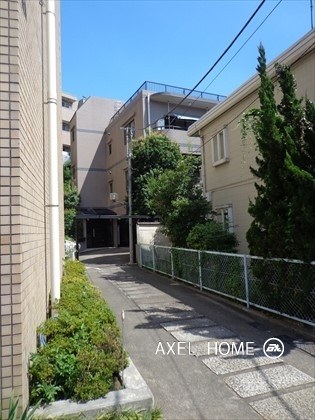 メースコリーナ本郷