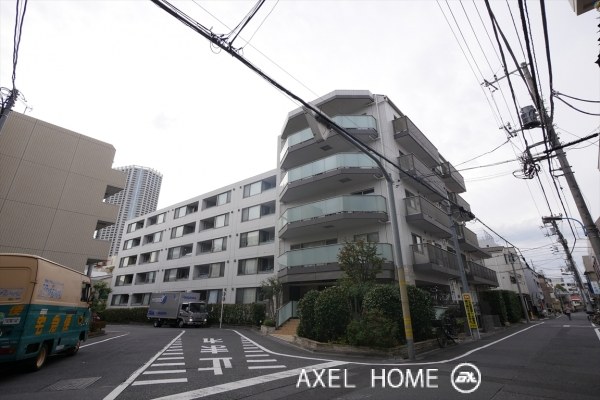 プレシス市谷台町坂
