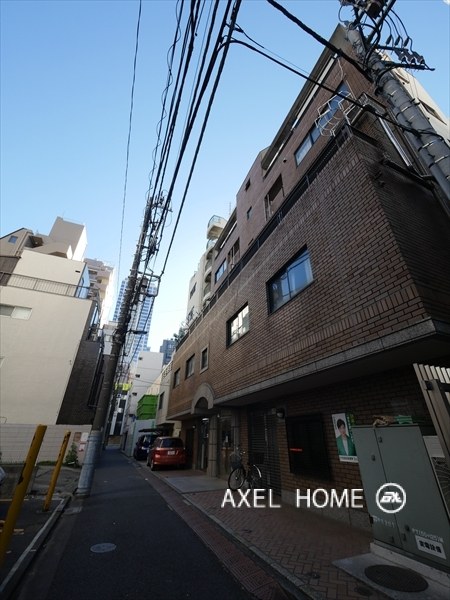 スリービル