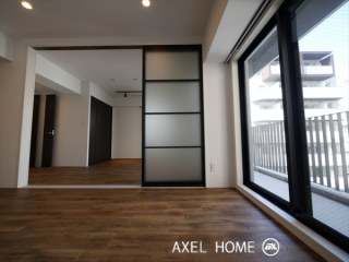 Bark Lane 新宿御苑前 （バークレーン新宿御苑前）