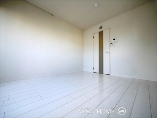 Monte Verde Kagurazaka 　(モンテベルデ神楽坂)