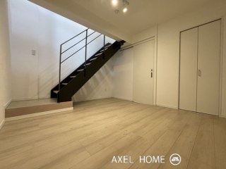 SIDEPLACE OMOTESANDO (サイドプレイス表参道)