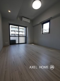 ZOOM四谷左門町 (ズーム四谷左門町)