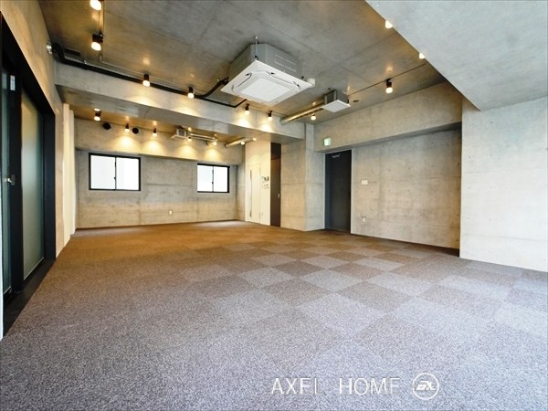 PVB　AOYAMA（店舗・事務所）