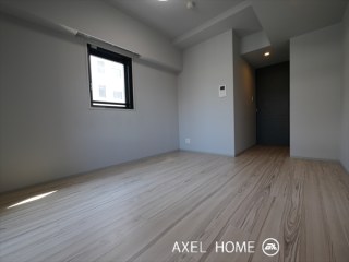 ZOOM四谷左門町 (ズーム四谷左門町)