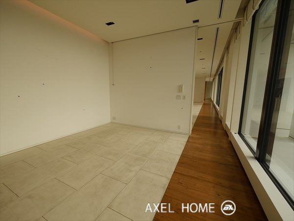 AKASAKA KｰTOWER RESIDENCE (赤坂Kタワーレジデンス)