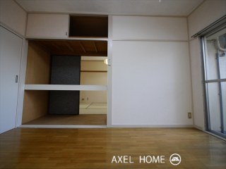 貝塚ビル