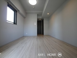 ZOOM四谷左門町 (ズーム四谷左門町)
