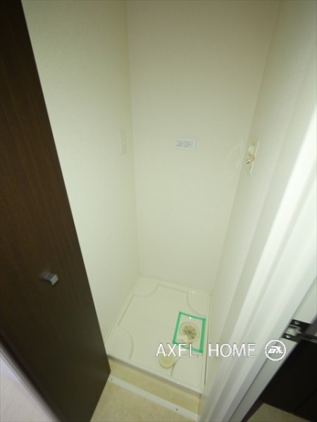 グラディート汐留ロッソ （Gradito shiodome)