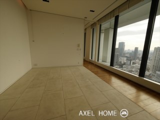 AKASAKA KｰTOWER RESIDENCE (赤坂Kタワーレジデンス)