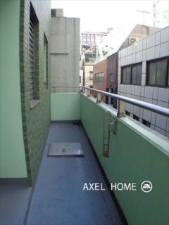 神田駅前プラザ