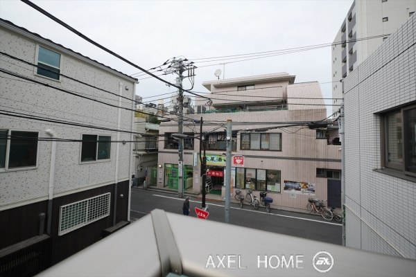 プレシス市谷台町坂