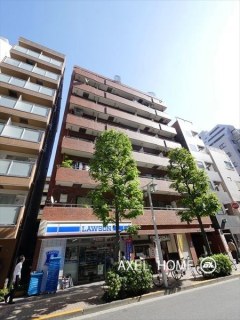 カテリーナ新宿御苑駅前