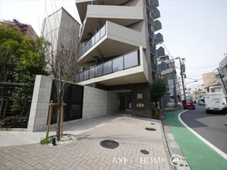 コンシェリア新宿御苑CROSSIA