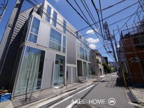 エスセナーリオ表参道( ESCENARIO OMOTESANDO)