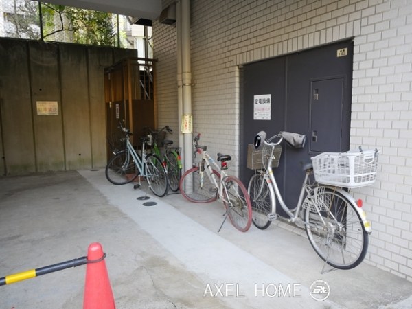 クレール東郷坂