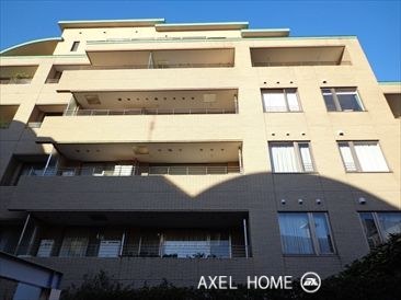 青山北町パーク・マンション